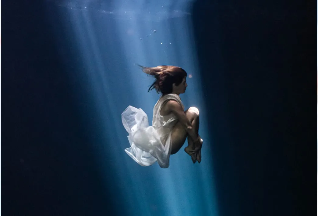 Underwater fine art photograph 22